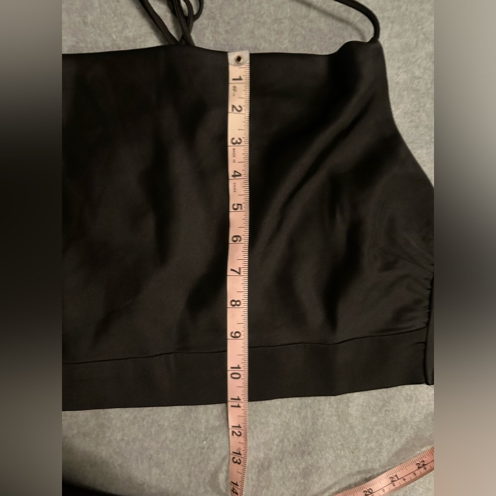 Princess Polly black cowl neck open back crop top size 6 - Picture 8 of 8